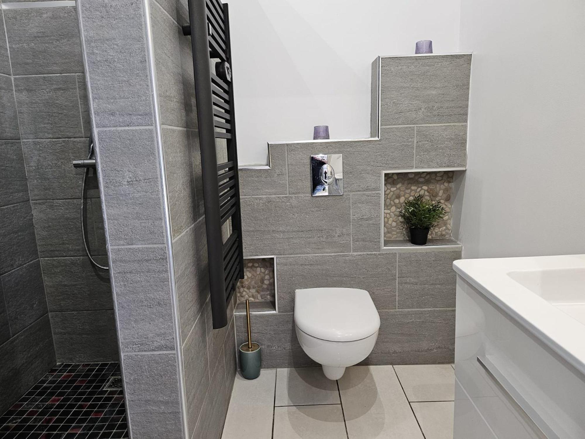Agreable Logement Avec Terrasse Saint-Victoret Zewnętrze zdjęcie